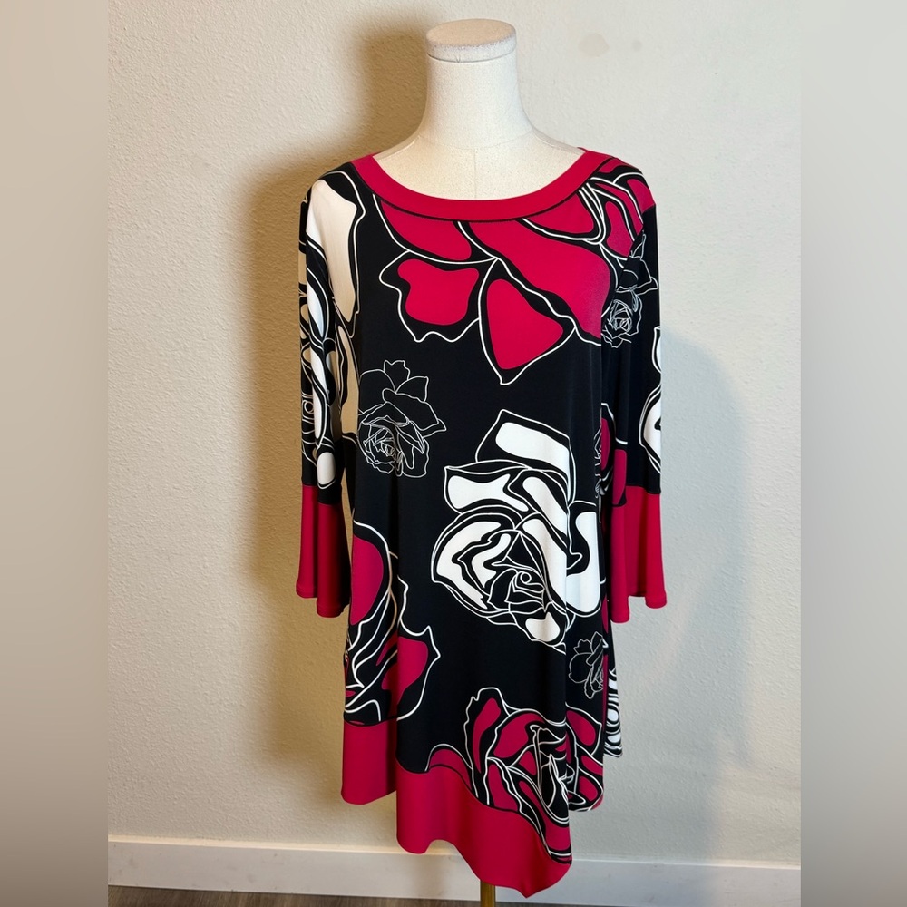NWT Eva Varro Floral Flutter Sleeve Asymmetrical Tunic Top size XL